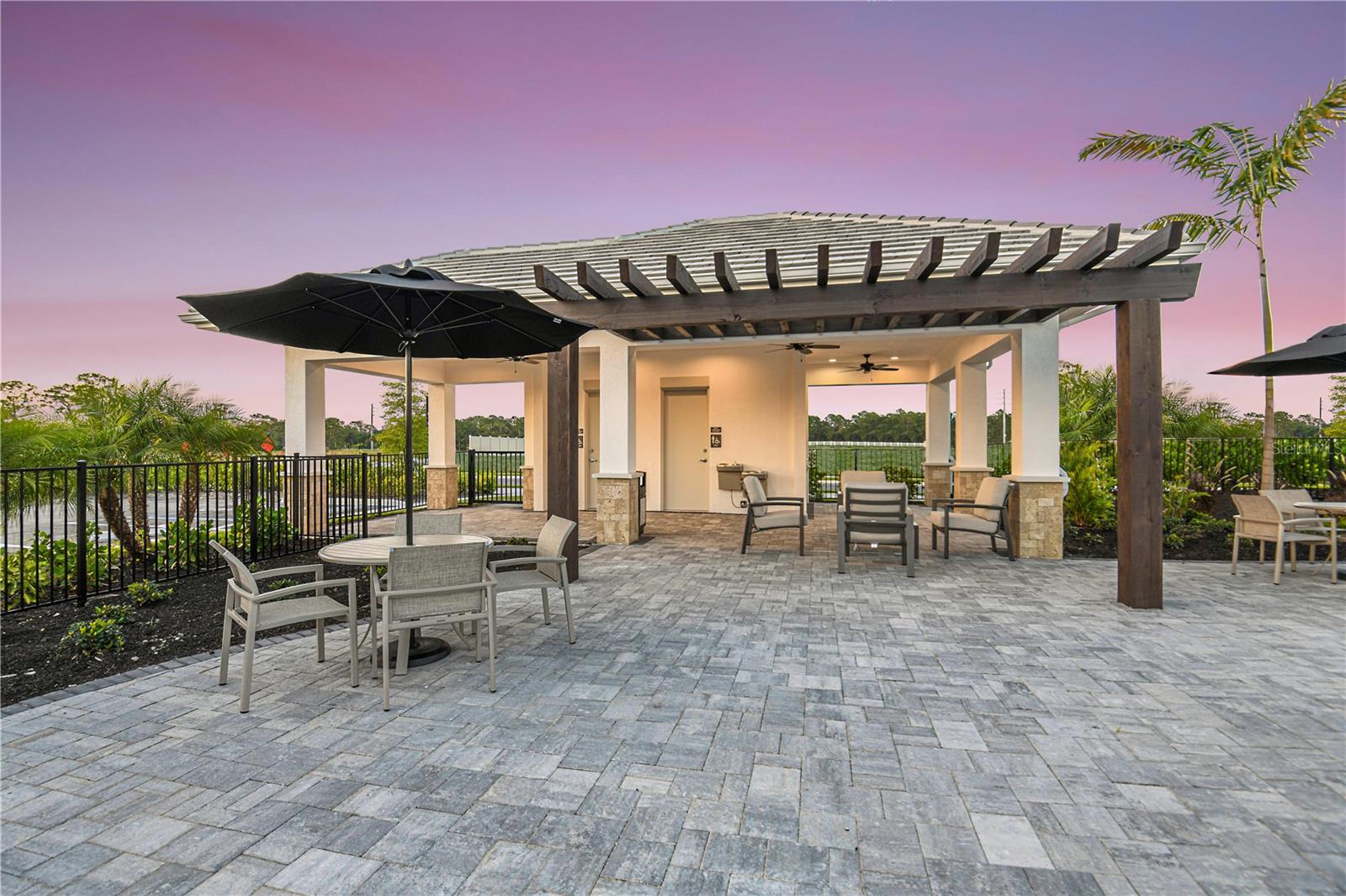Image 35 of 44 For 10601 Orbit Terrace