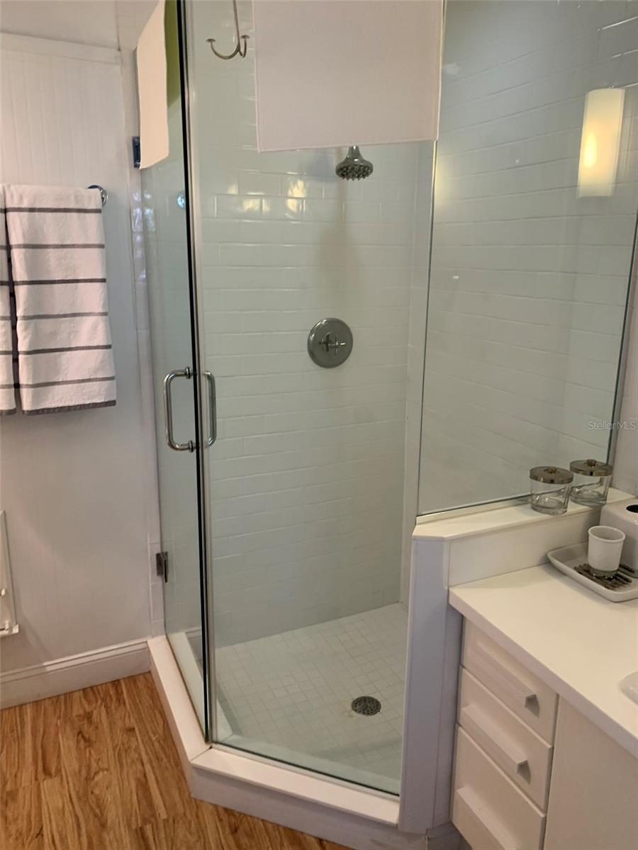 Image 16 of 33 For 3510 54th Drive W 101