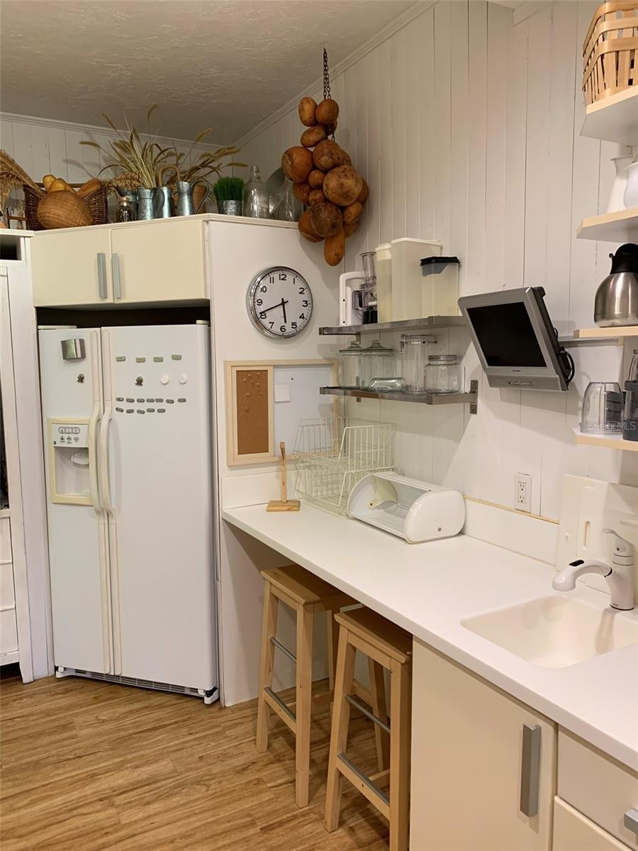 Image 21 of 33 For 3510 54th Drive W 101