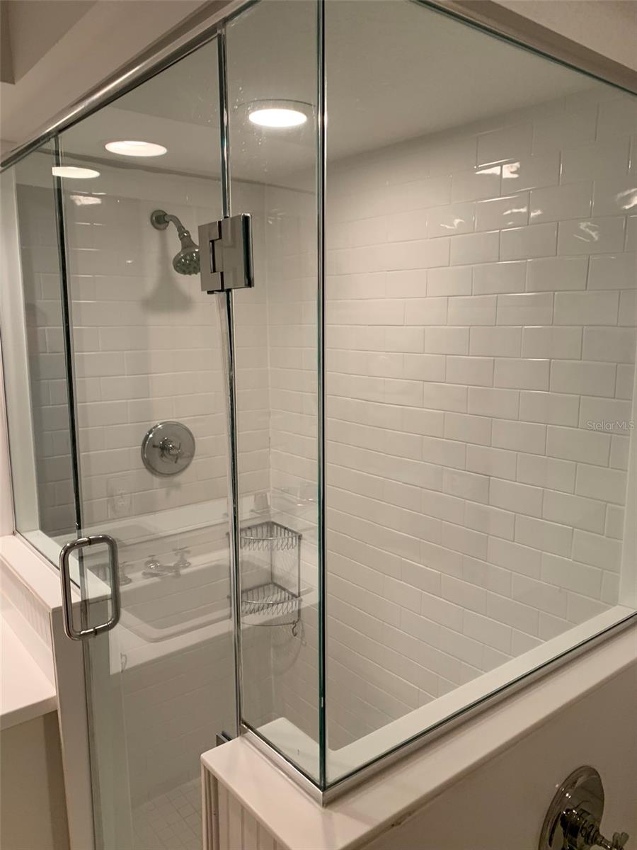 Image 29 of 33 For 3510 54th Drive W 101