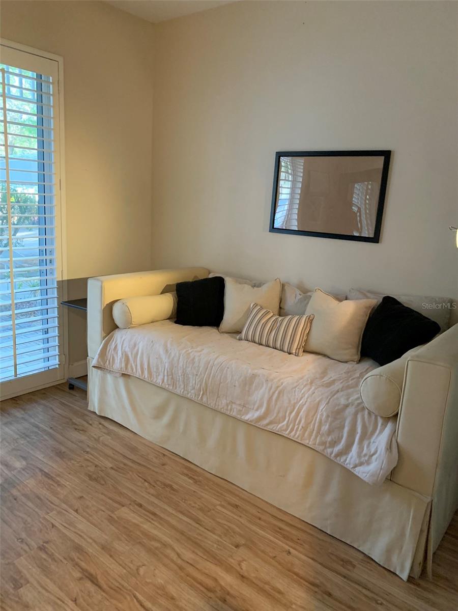 Image 9 of 33 For 3510 54th Drive W 101