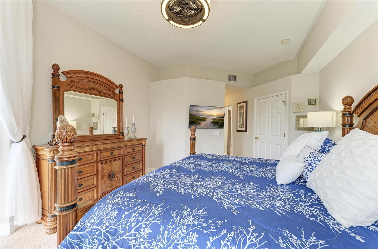 Image 27 of 78 For 8409 Miramar Way 102