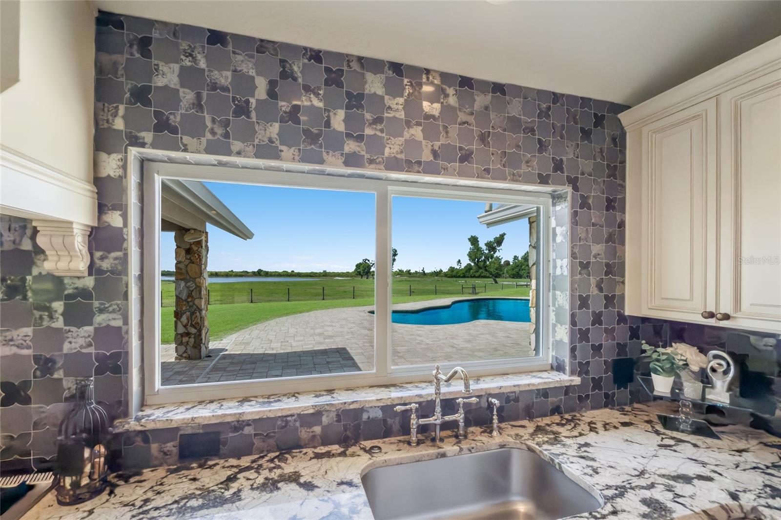 Image 16 of 68 For 30854 Singletary Road