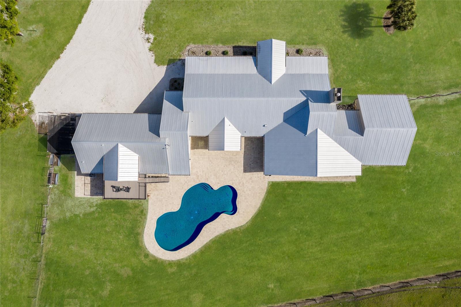 Image 4 of 68 For 30854 Singletary Road