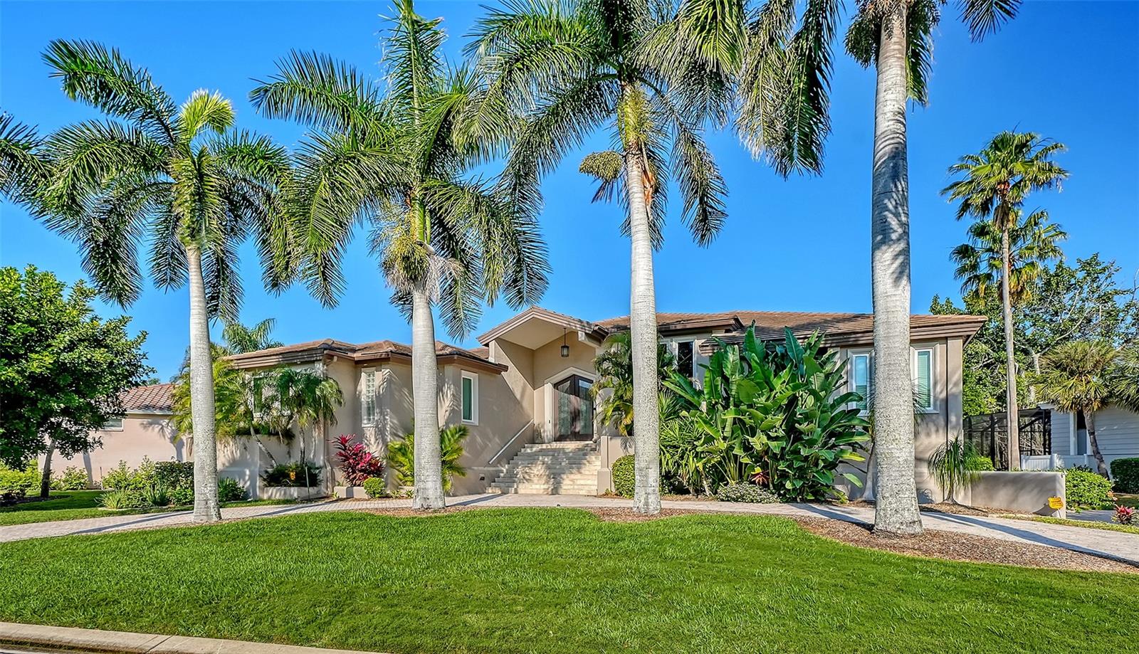 Image 2 of 85 For 3610 Bayou Circle