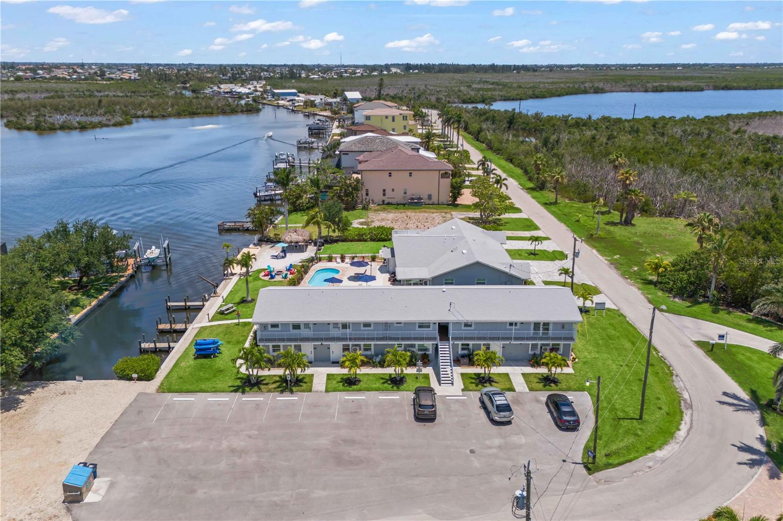 Image 14 of 88 For 12200 Shoreview Drive