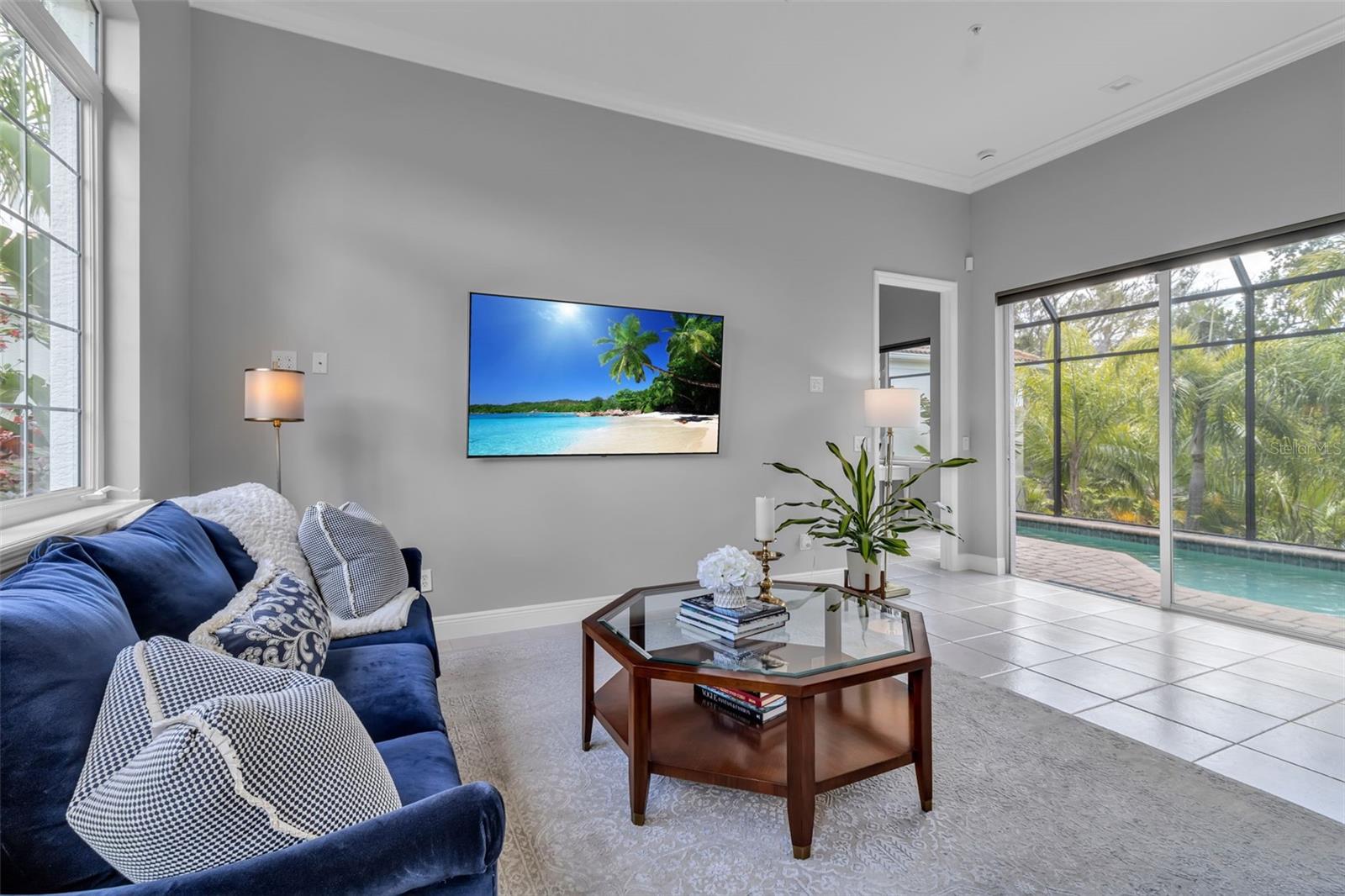 Image 14 of 41 For 1915 Harbour Links Circle 6