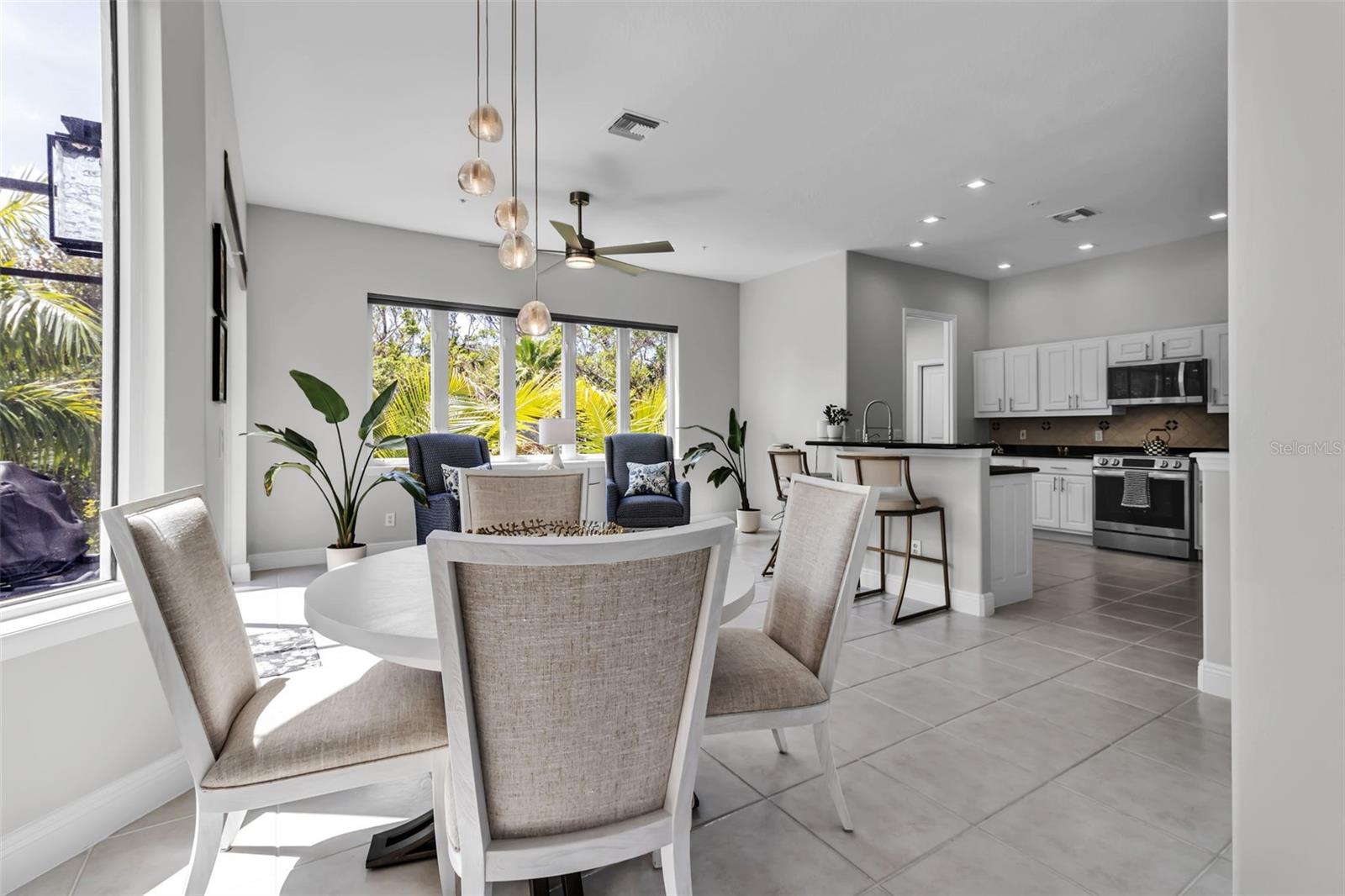 Image 8 of 41 For 1915 Harbour Links Circle 6