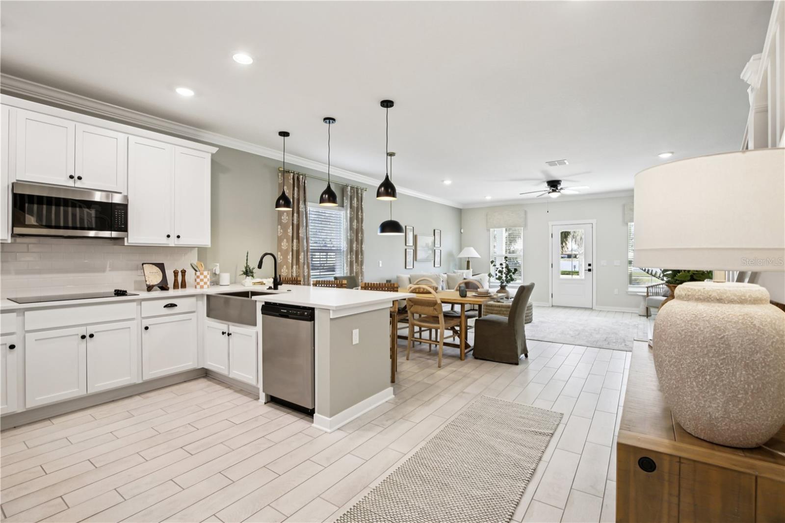 Image 4 of 15 For 15202 Dynasty Trail