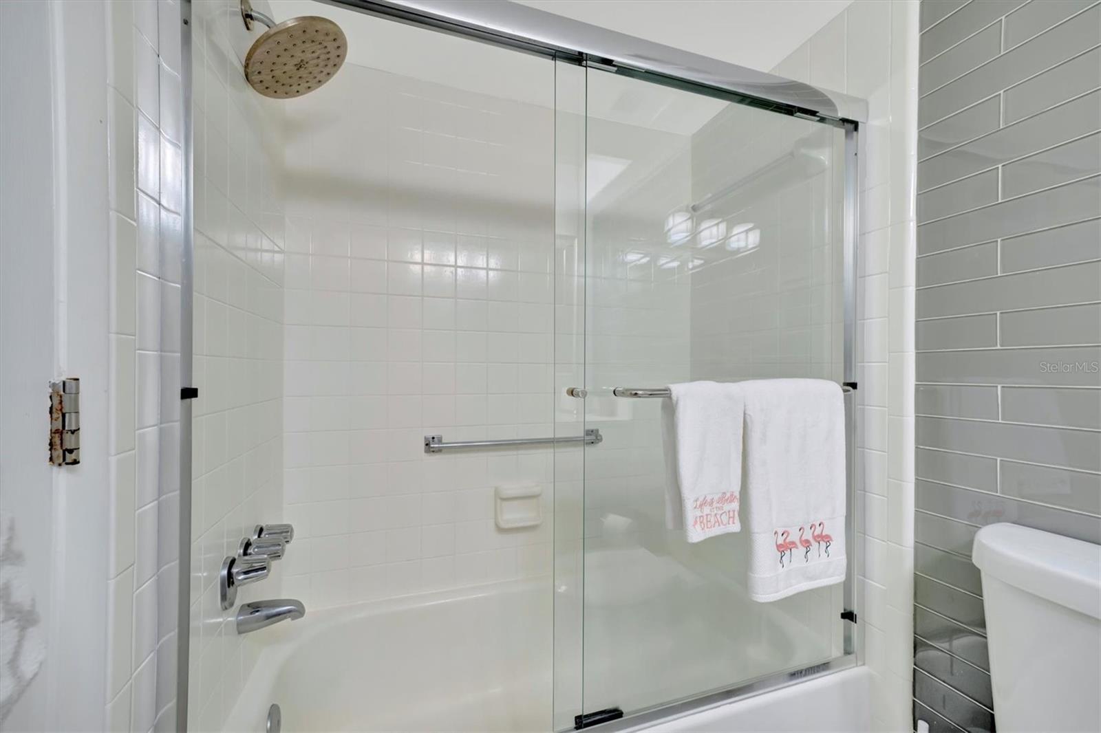 Image 26 of 45 For 625 30th Avenue W G408