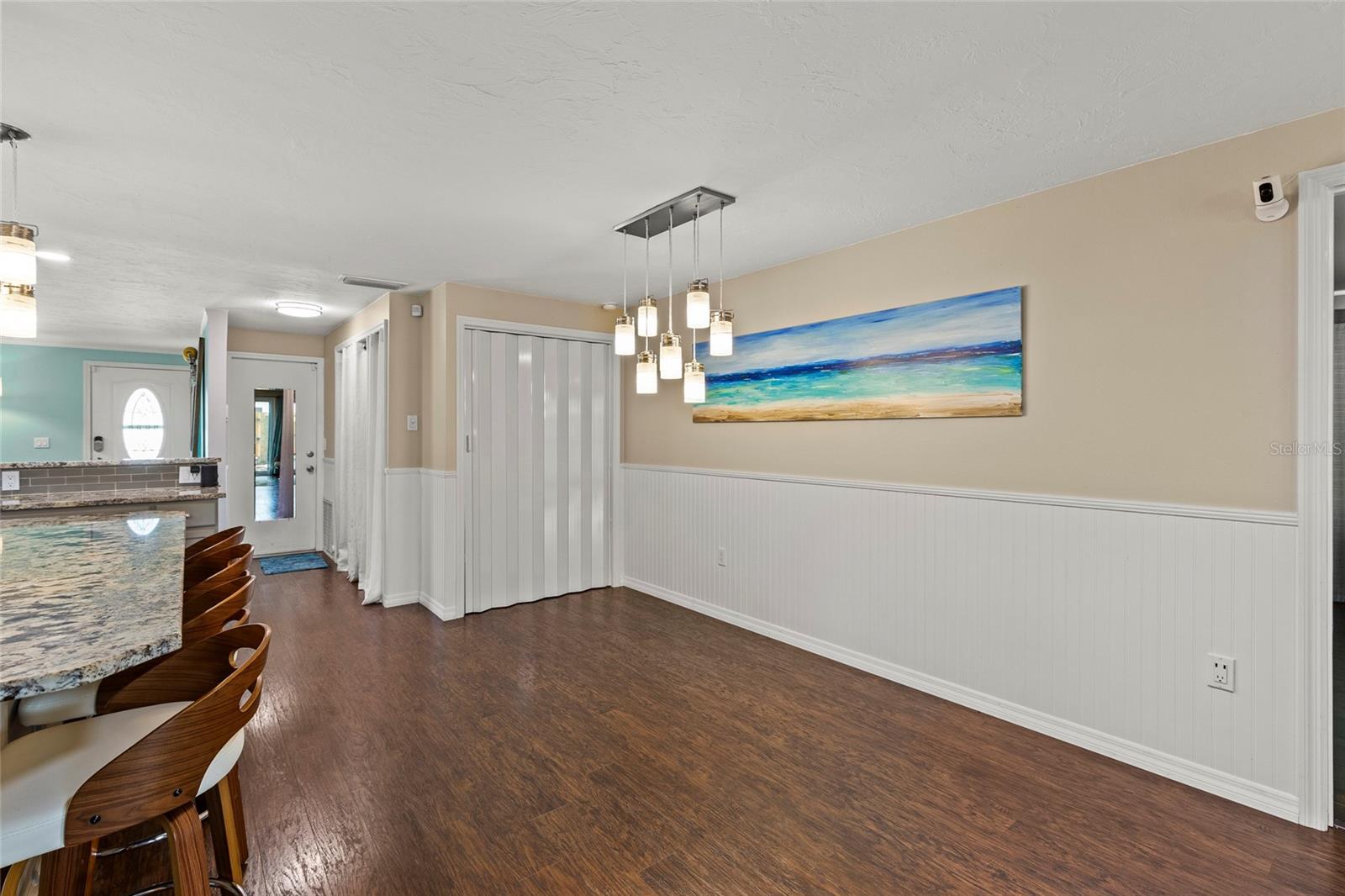 Image 10 of 30 For 6401 36th Avenue W