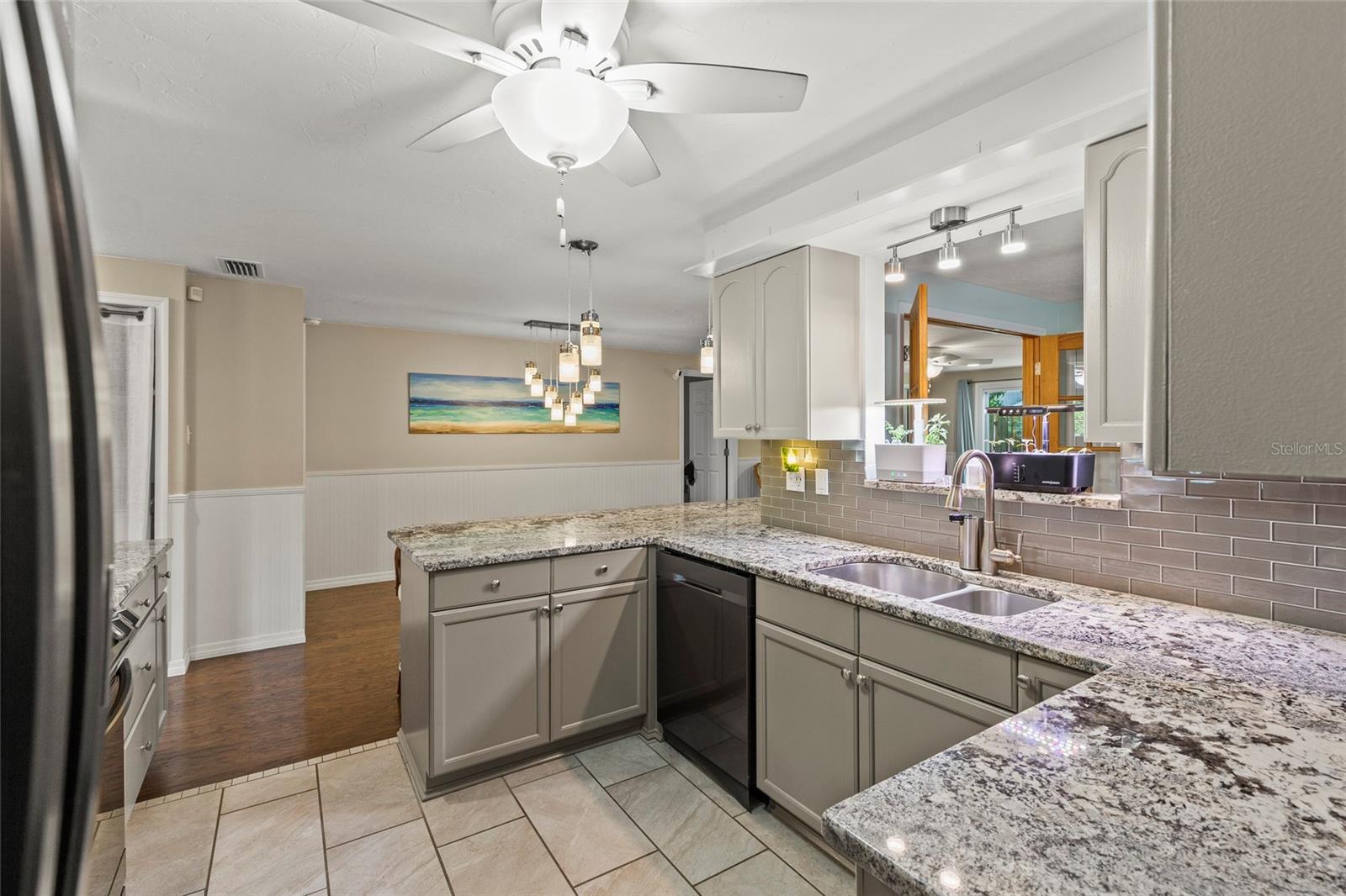 Image 14 of 30 For 6401 36th Avenue W