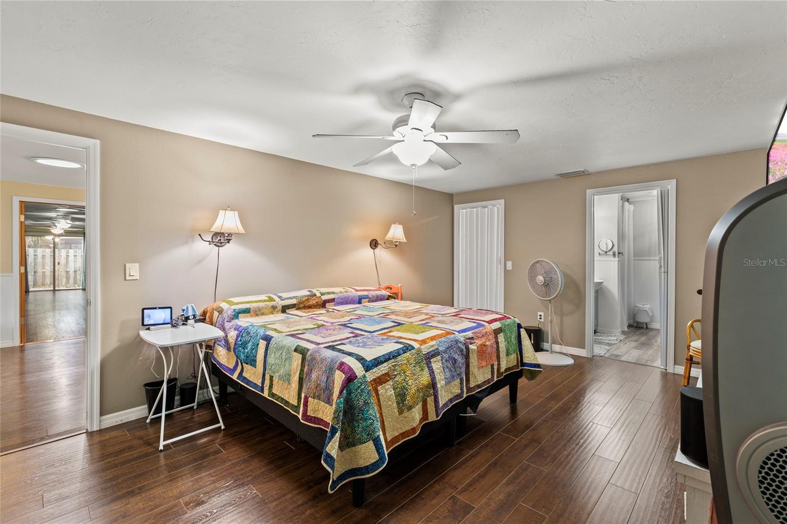 Image 16 of 30 For 6401 36th Avenue W