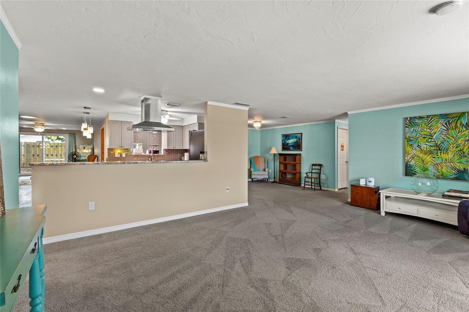 Image 3 of 30 For 6401 36th Avenue W