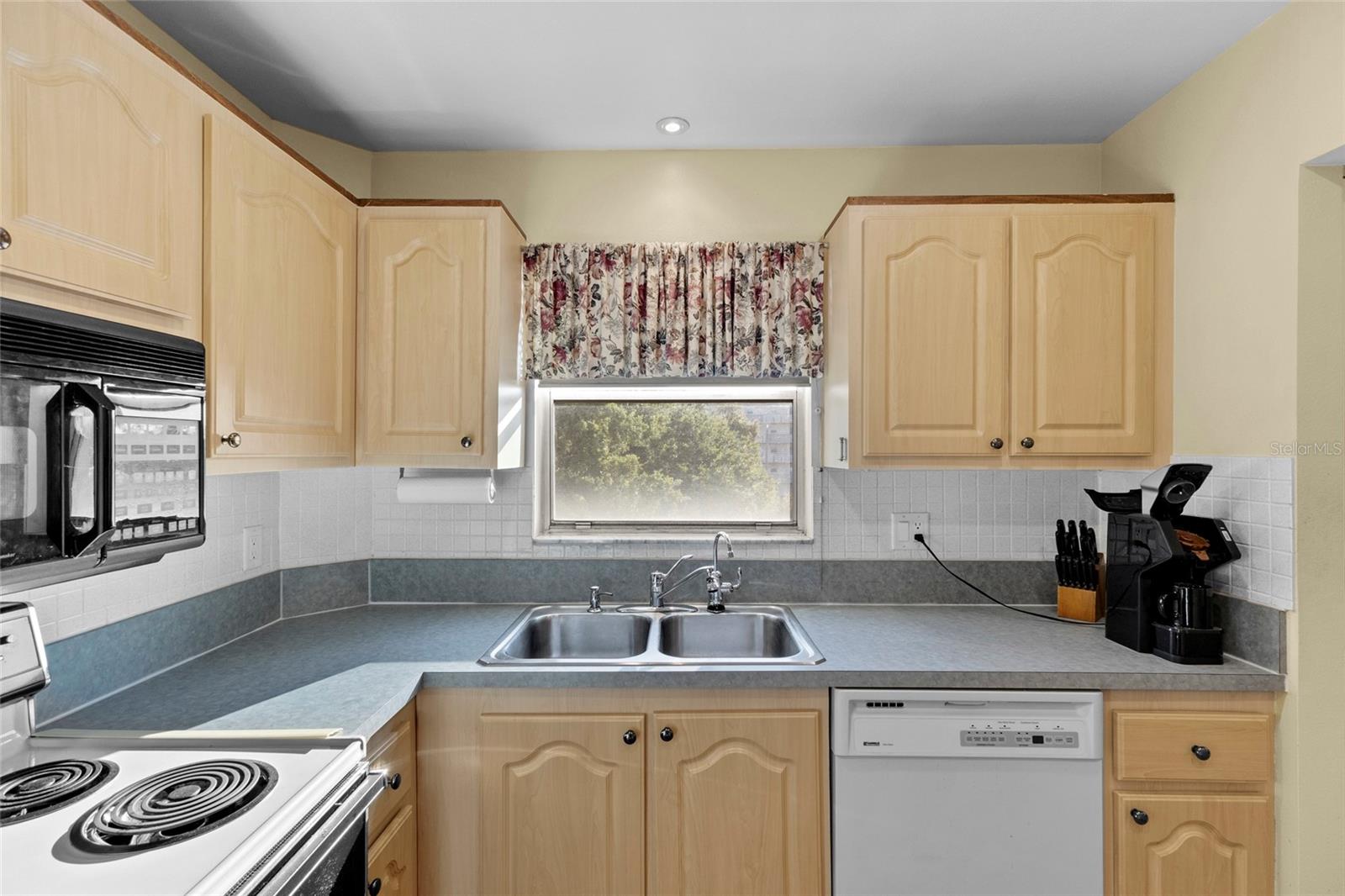 Image 30 of 59 For 4210 Ironwood Circle 308j