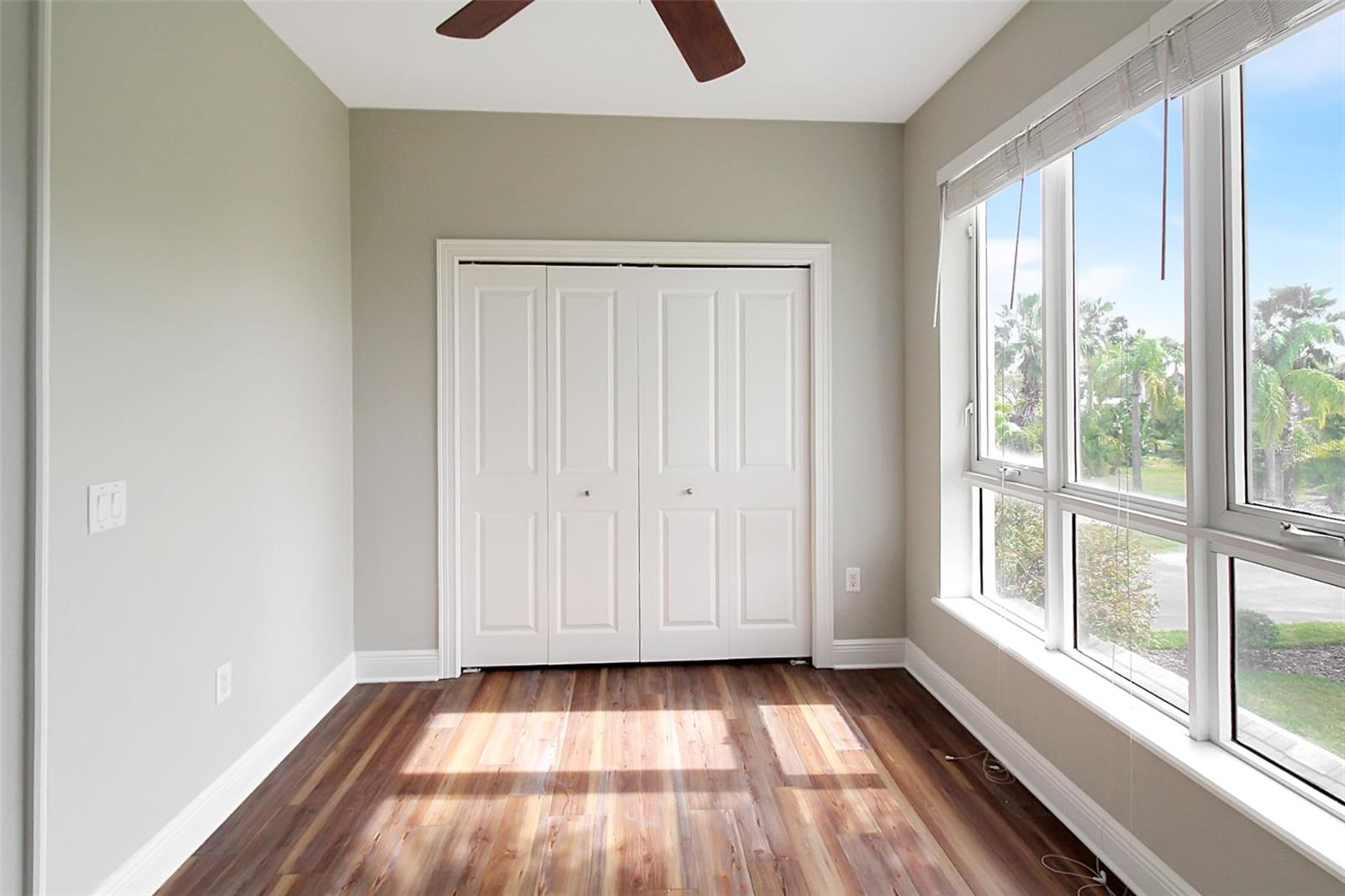 Image 18 of 37 For 1003 Bellasol Way 9201