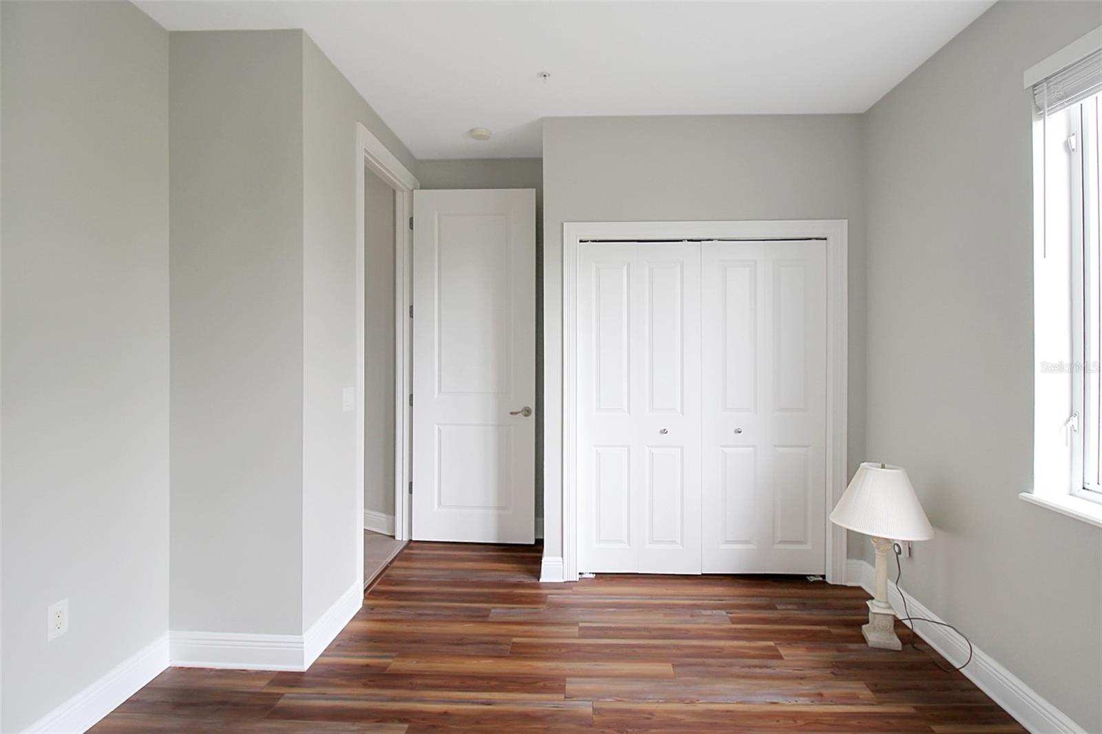 Image 21 of 37 For 1003 Bellasol Way 9201