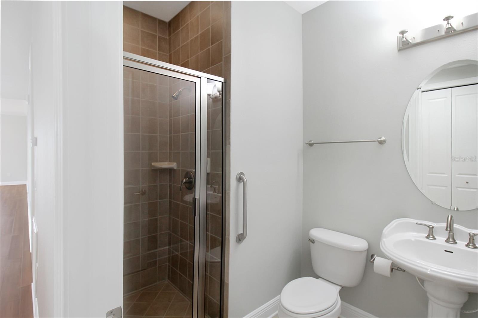 Image 24 of 37 For 1003 Bellasol Way 9201