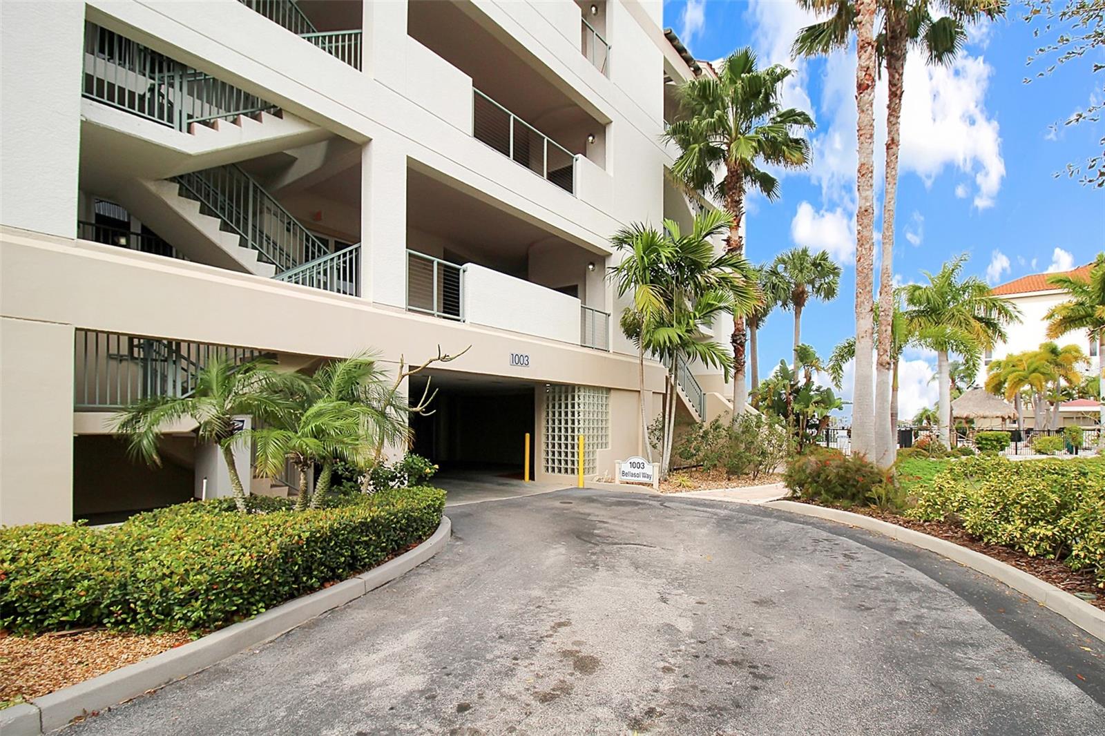 Image 27 of 37 For 1003 Bellasol Way 9201