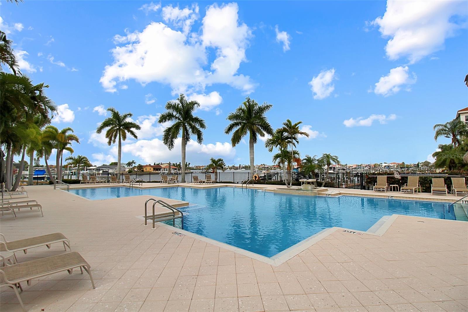 Image 29 of 37 For 1003 Bellasol Way 9201