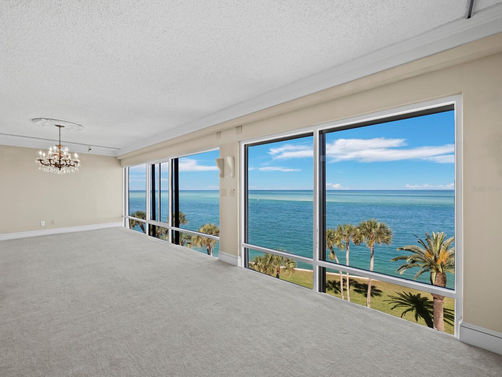 Image 12 of 75 For 4712 Ocean Boulevard W10