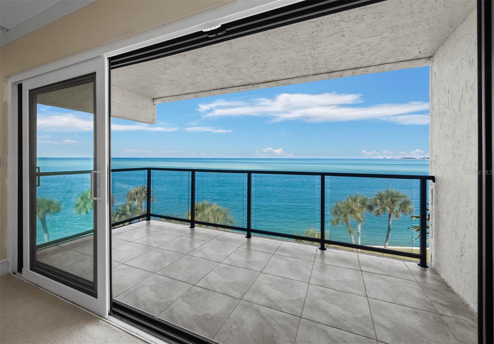 Image 17 of 75 For 4712 Ocean Boulevard W10