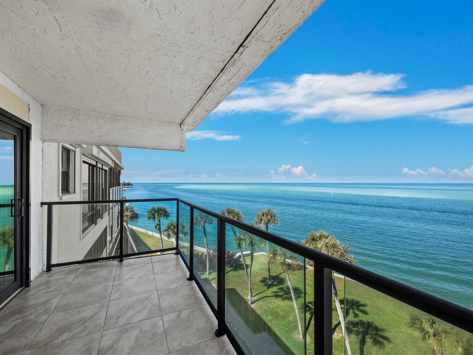 Image 18 of 75 For 4712 Ocean Boulevard W10