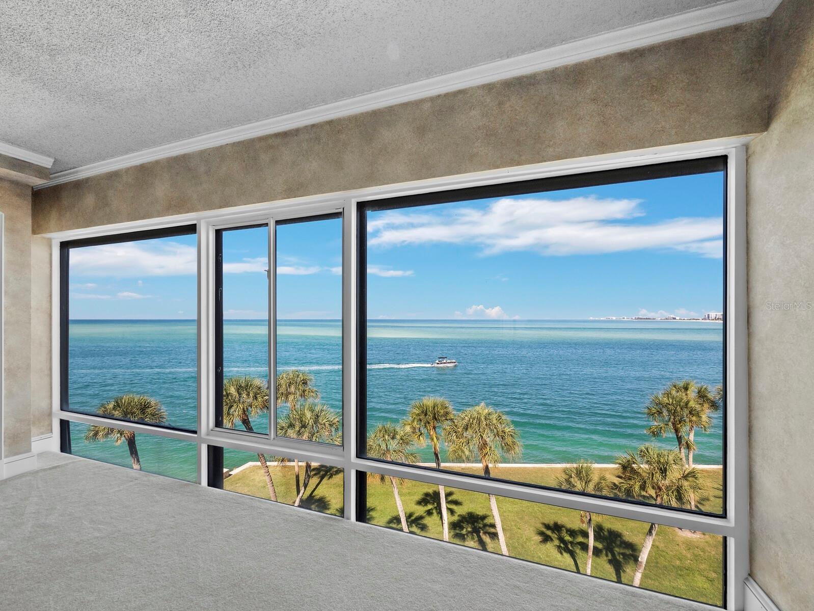 Image 27 of 75 For 4712 Ocean Boulevard W10