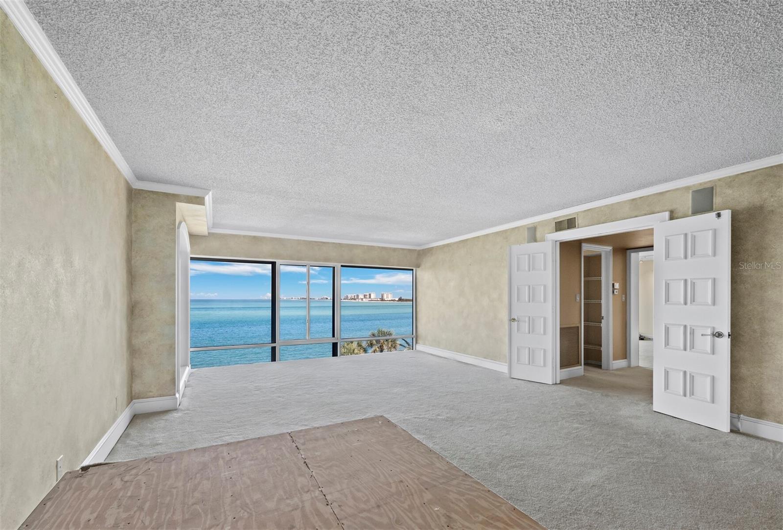 Image 28 of 75 For 4712 Ocean Boulevard W10