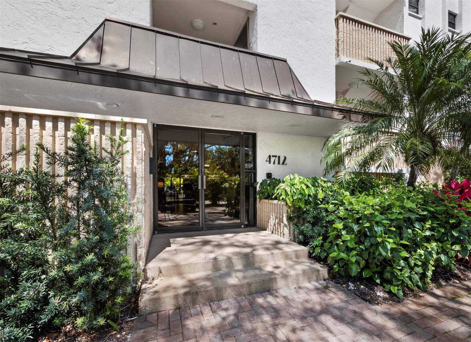 Image 57 of 75 For 4712 Ocean Boulevard W10