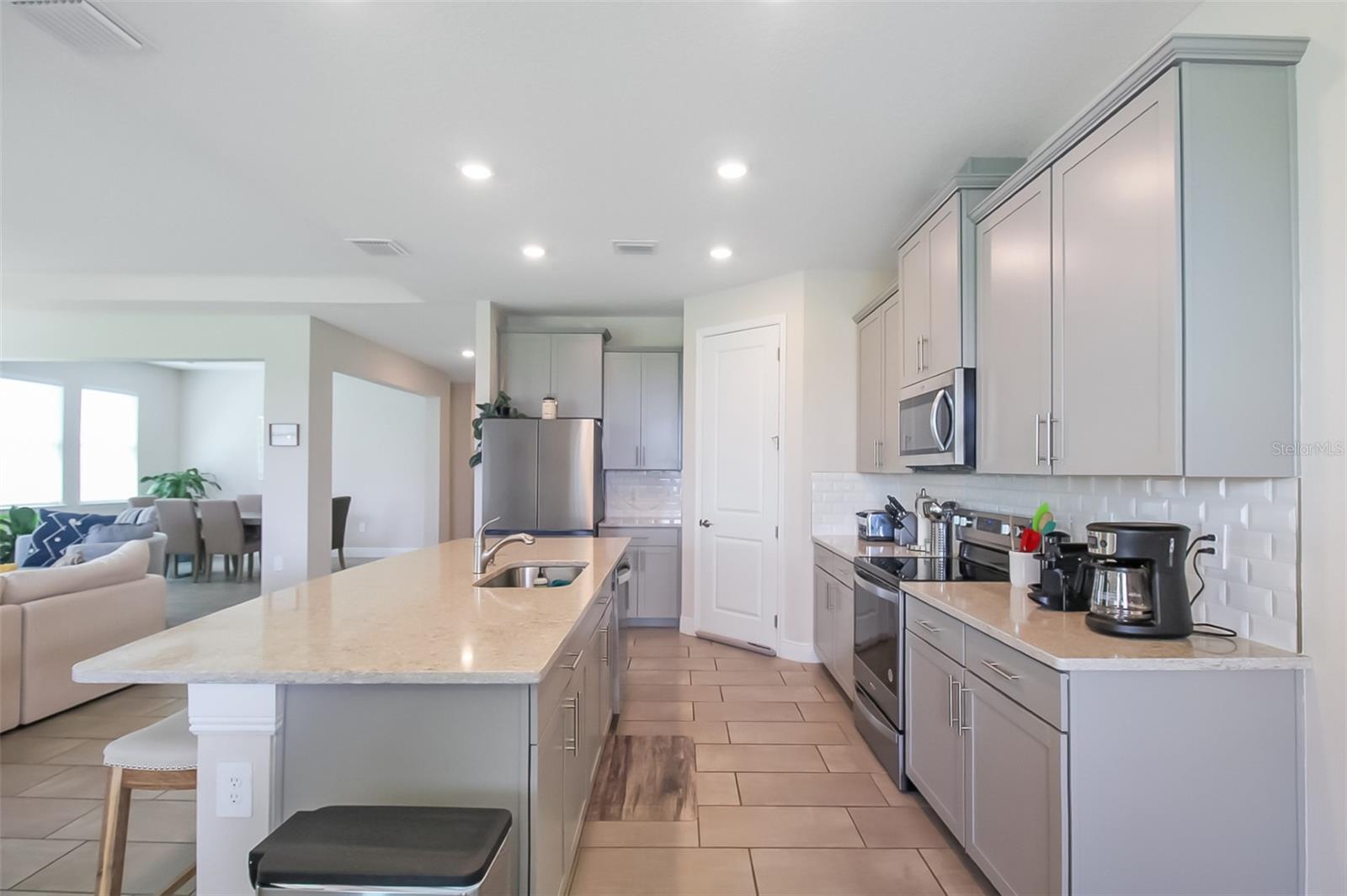 Image 10 of 37 For 4327 Silo Port Court