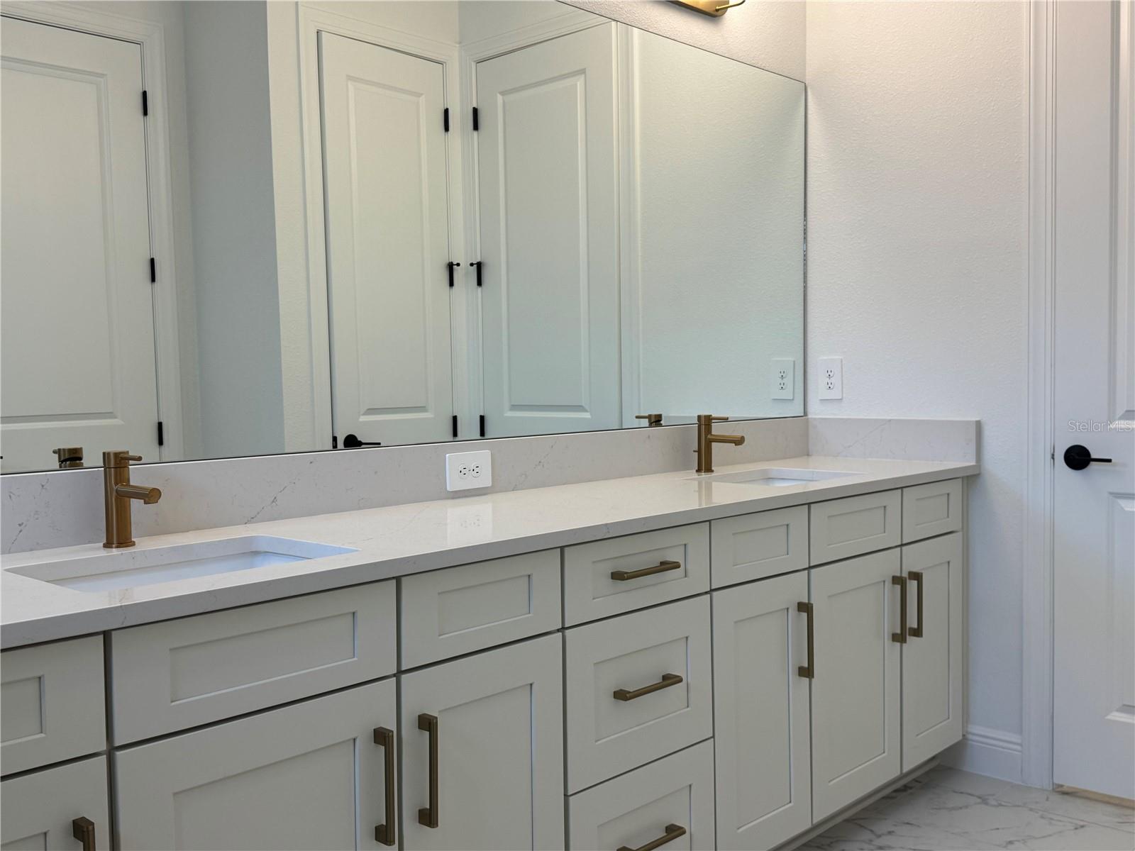 Image 13 of 22 For 1512 Lugano Circle