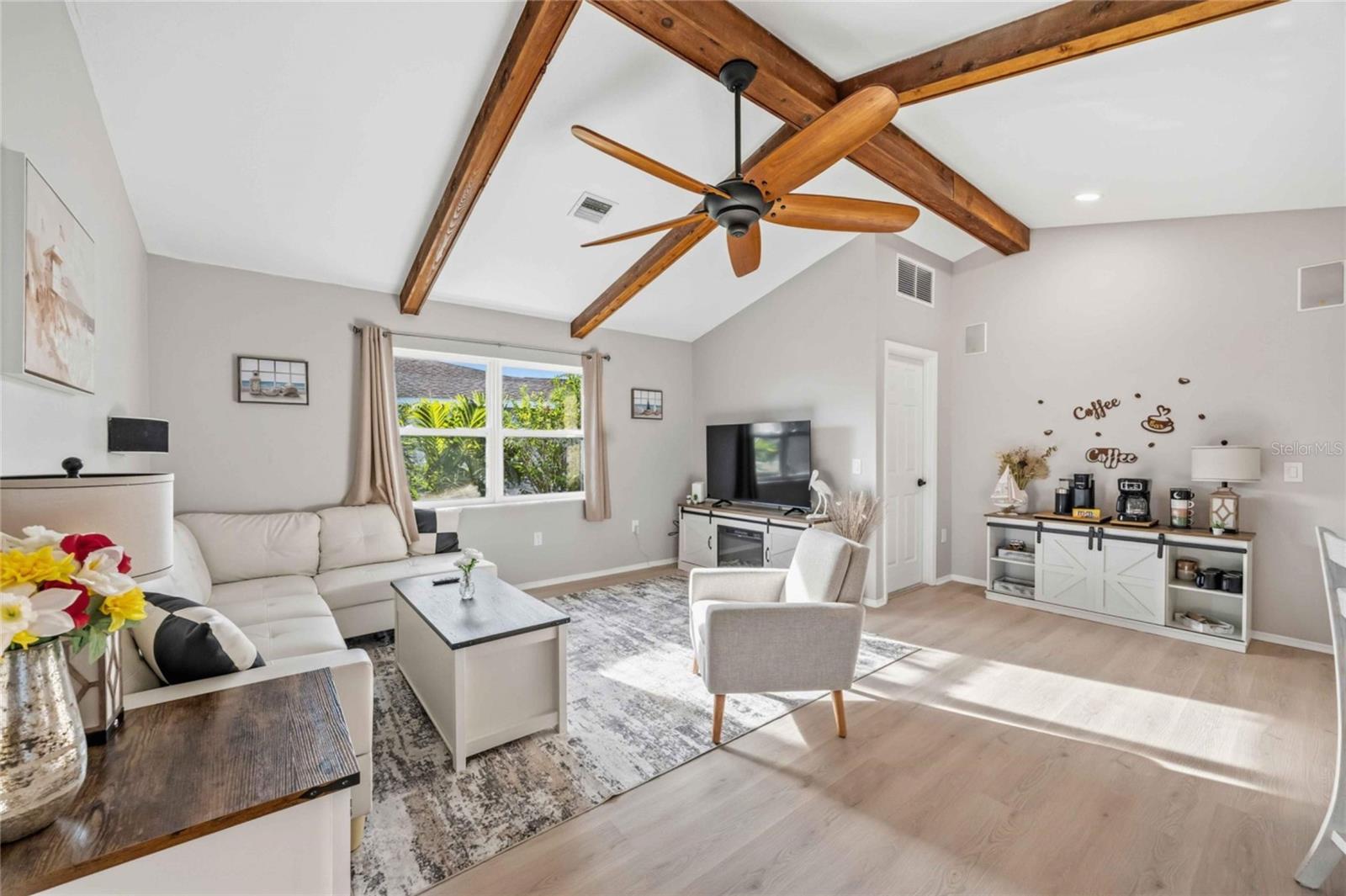 Image 19 of 66 For 36 Bunker Circle