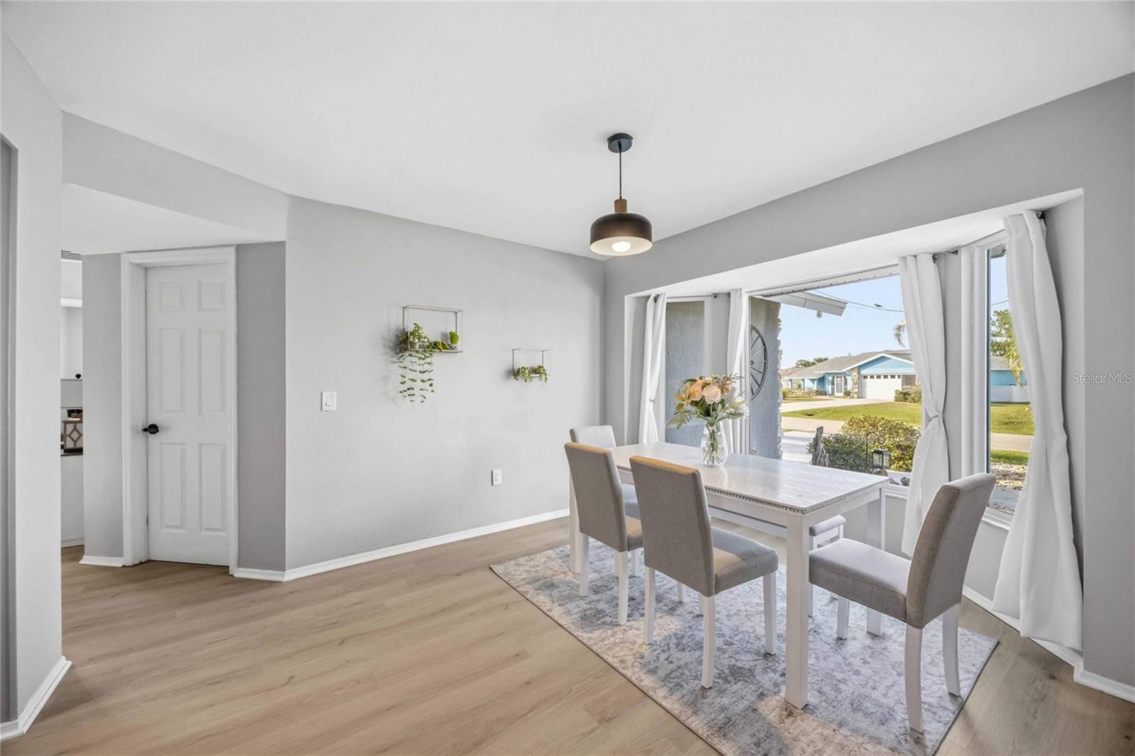 Image 9 of 66 For 36 Bunker Circle