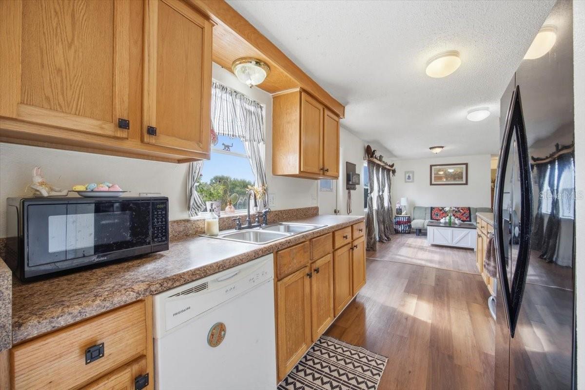 Image 12 of 28 For 1840 Pearce Road