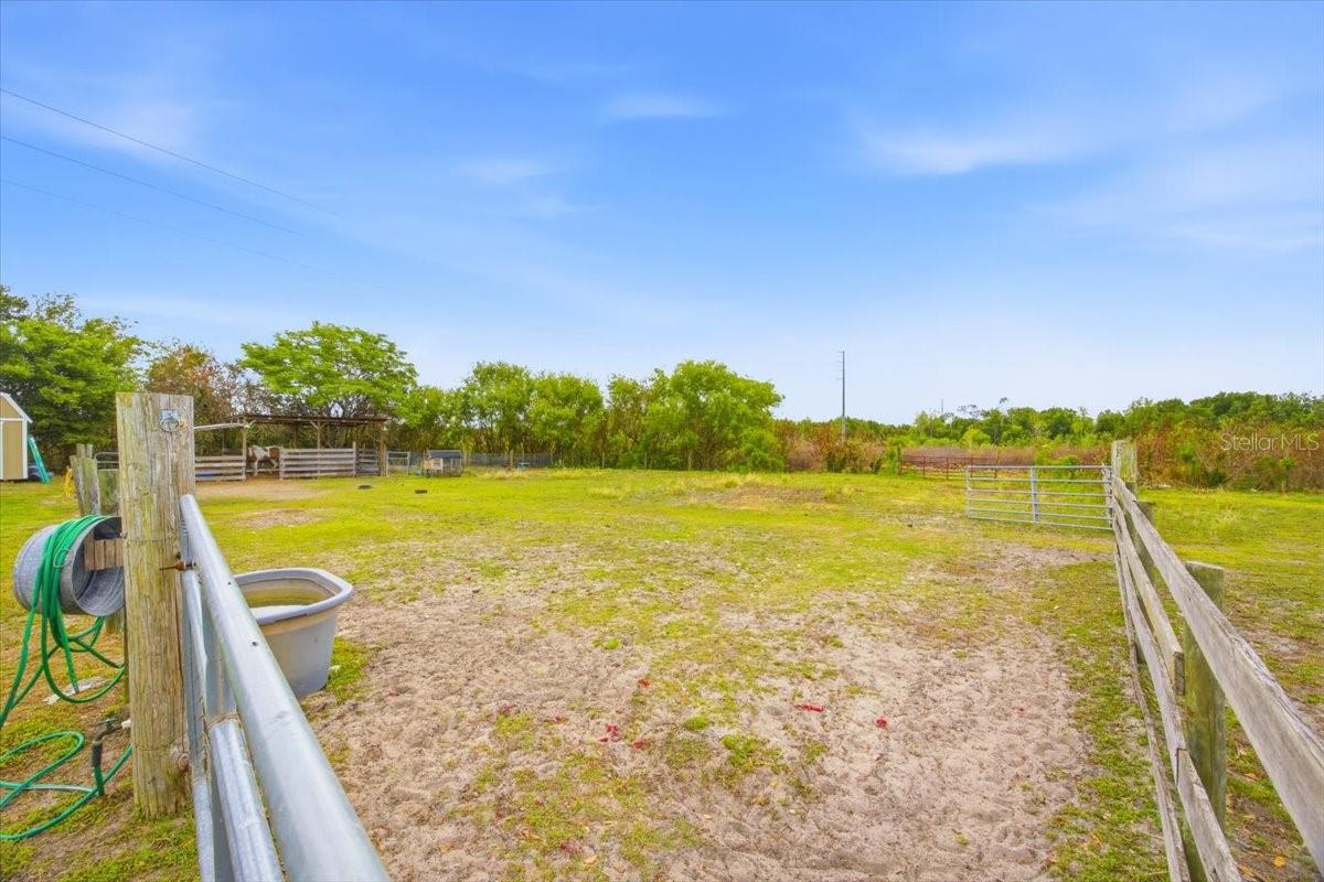 Image 21 of 28 For 1840 Pearce Road