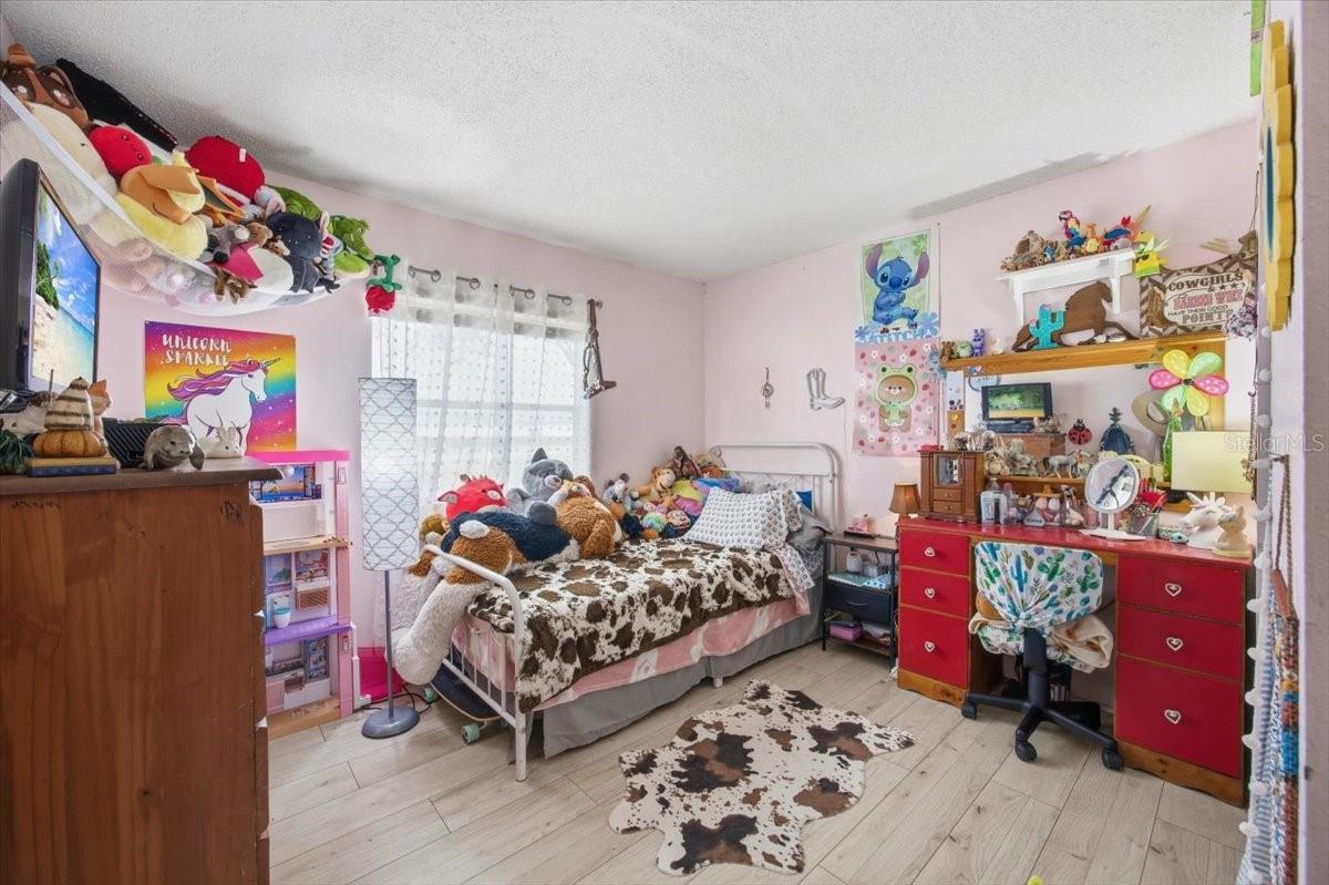 Image 6 of 28 For 1840 Pearce Road