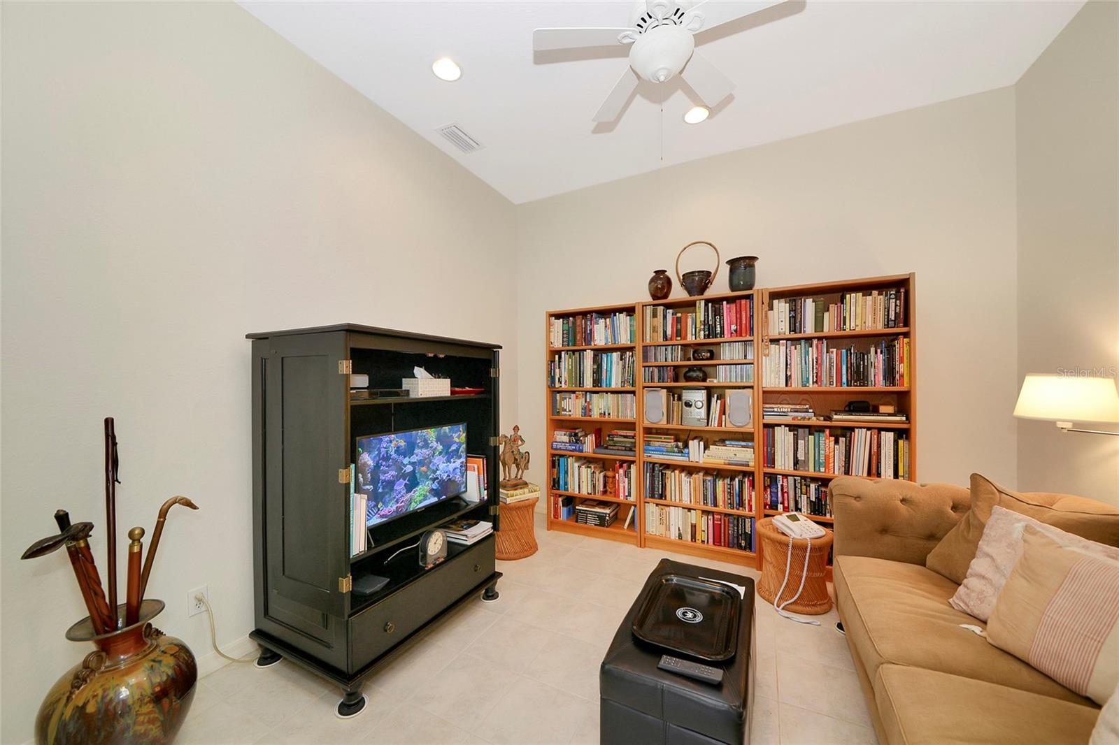 Image 21 of 56 For 111 Auburn Woods Circle