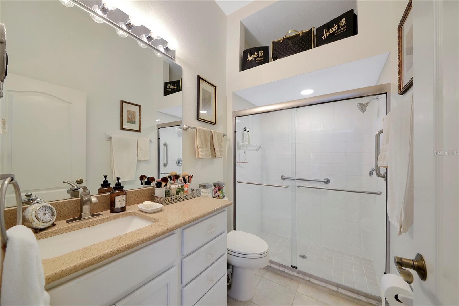 Image 33 of 56 For 111 Auburn Woods Circle