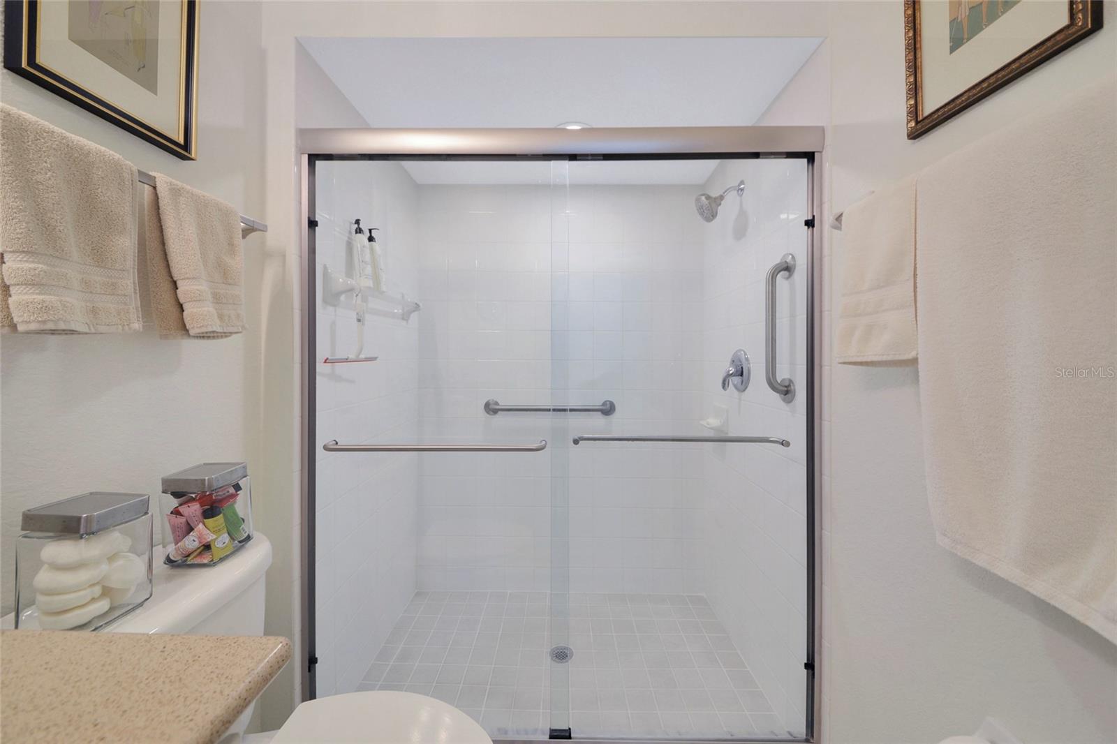 Image 34 of 56 For 111 Auburn Woods Circle