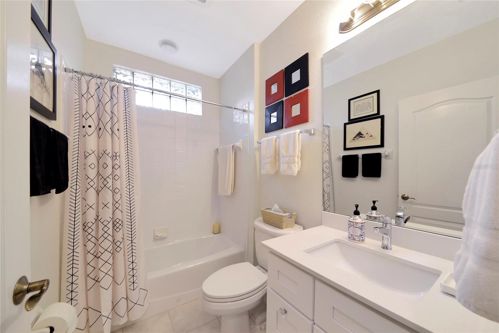 Image 41 of 56 For 111 Auburn Woods Circle