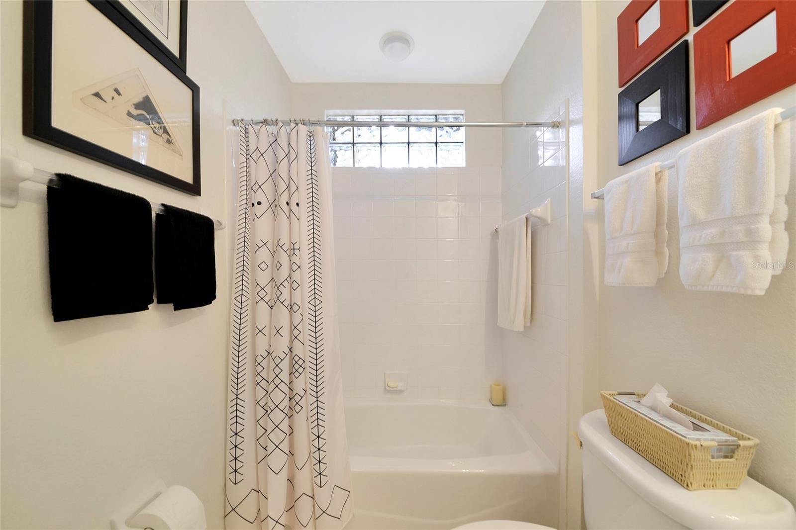 Image 42 of 56 For 111 Auburn Woods Circle