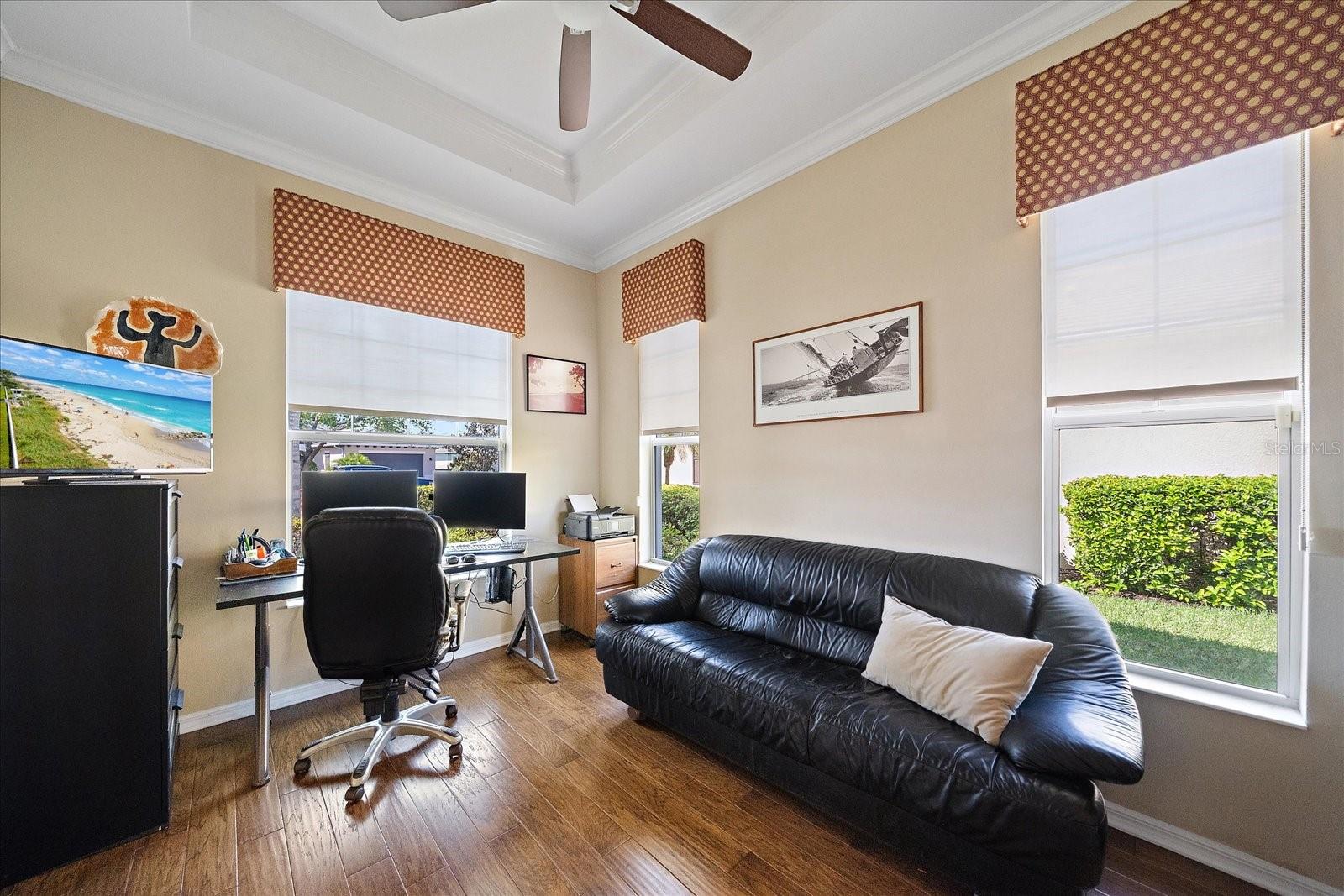 Image 10 of 54 For 5040 Lake Overlook Avenue