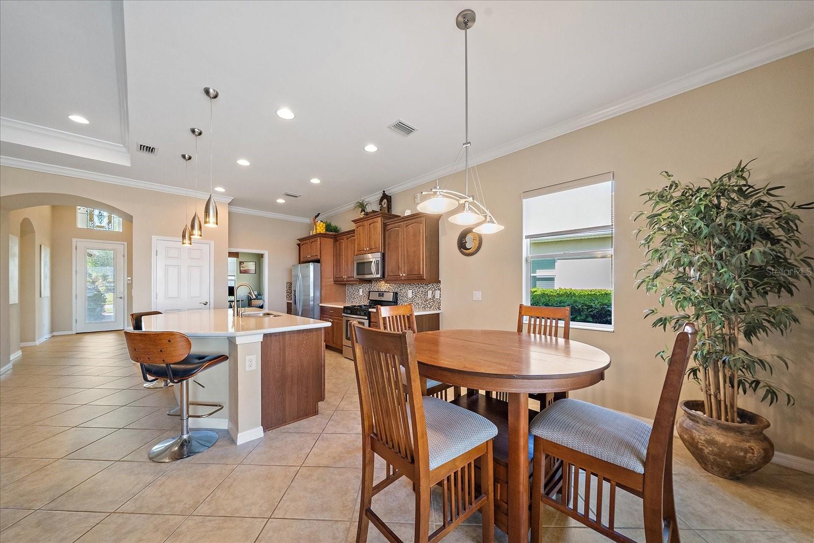 Image 15 of 54 For 5040 Lake Overlook Avenue