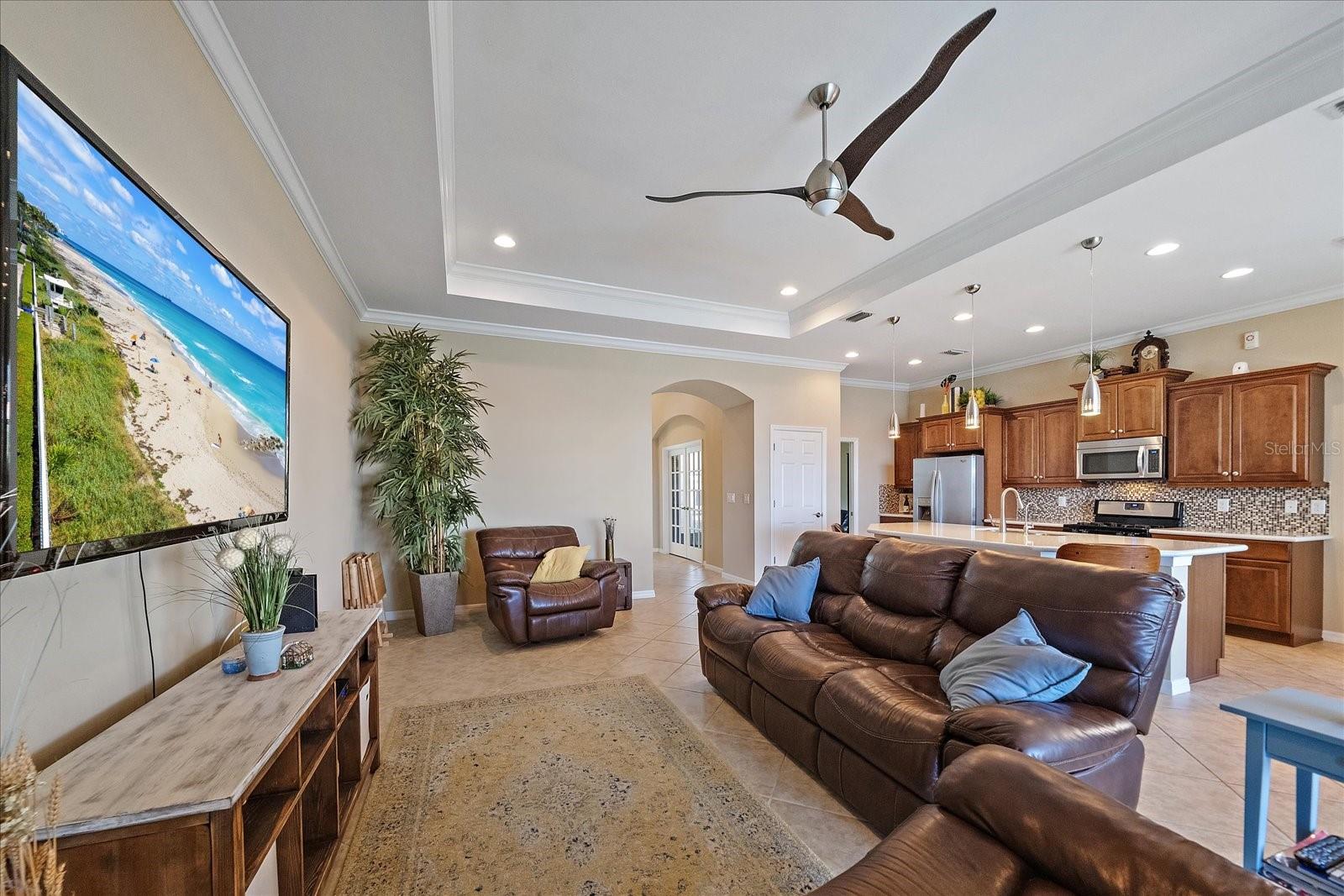 Image 18 of 54 For 5040 Lake Overlook Avenue