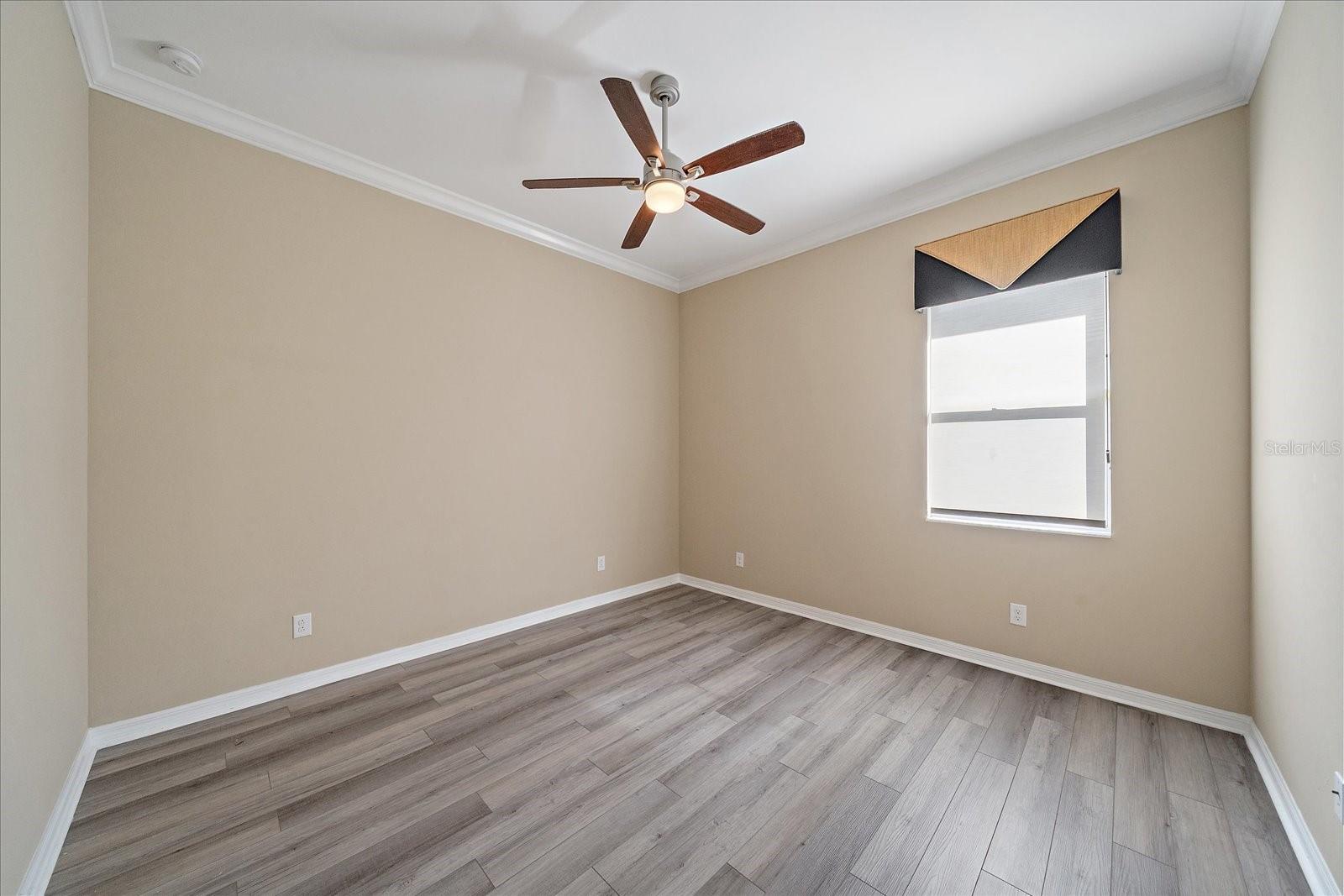 Image 29 of 54 For 5040 Lake Overlook Avenue