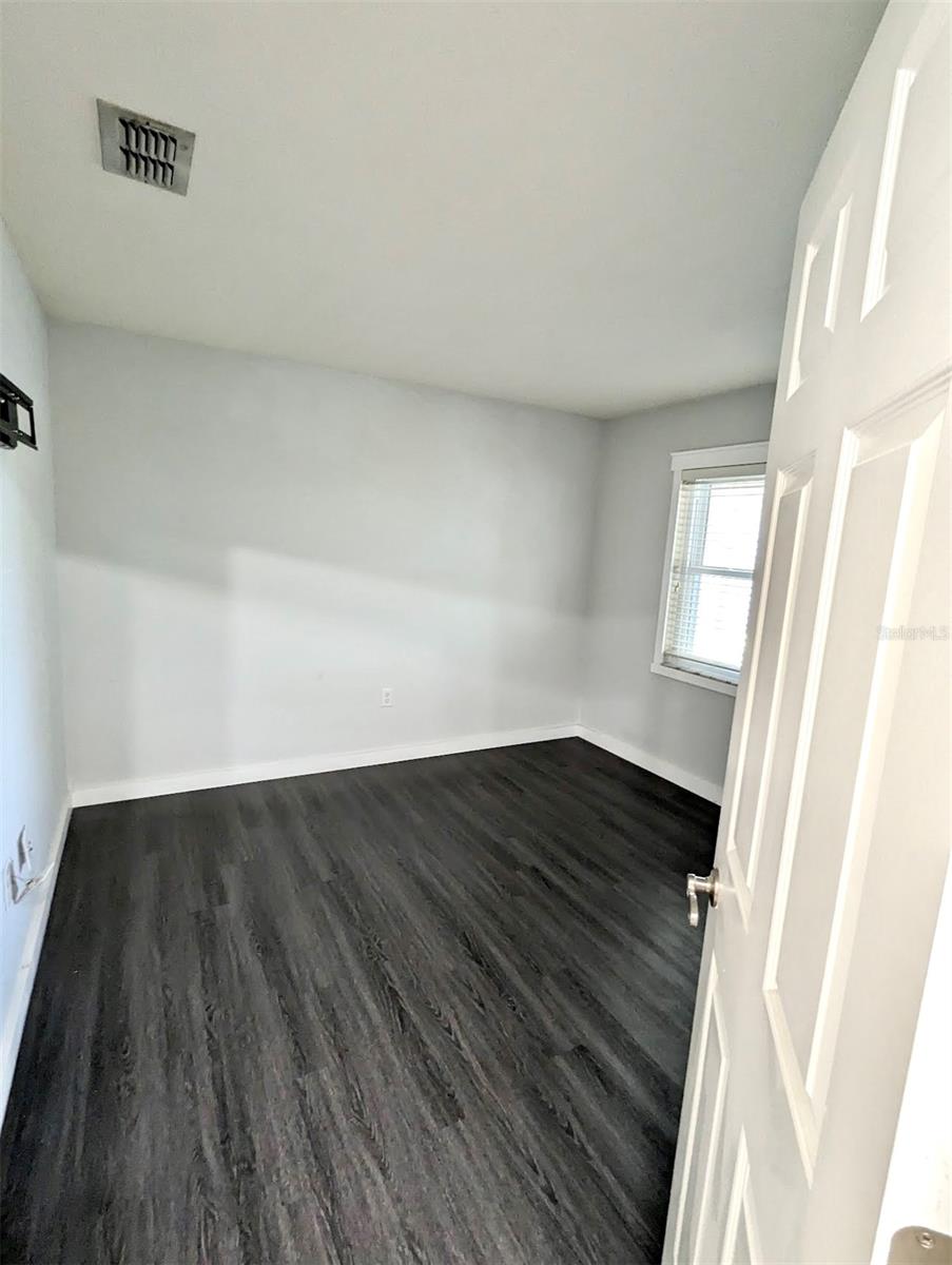 Image 13 of 25 For 4970 Reagen Way