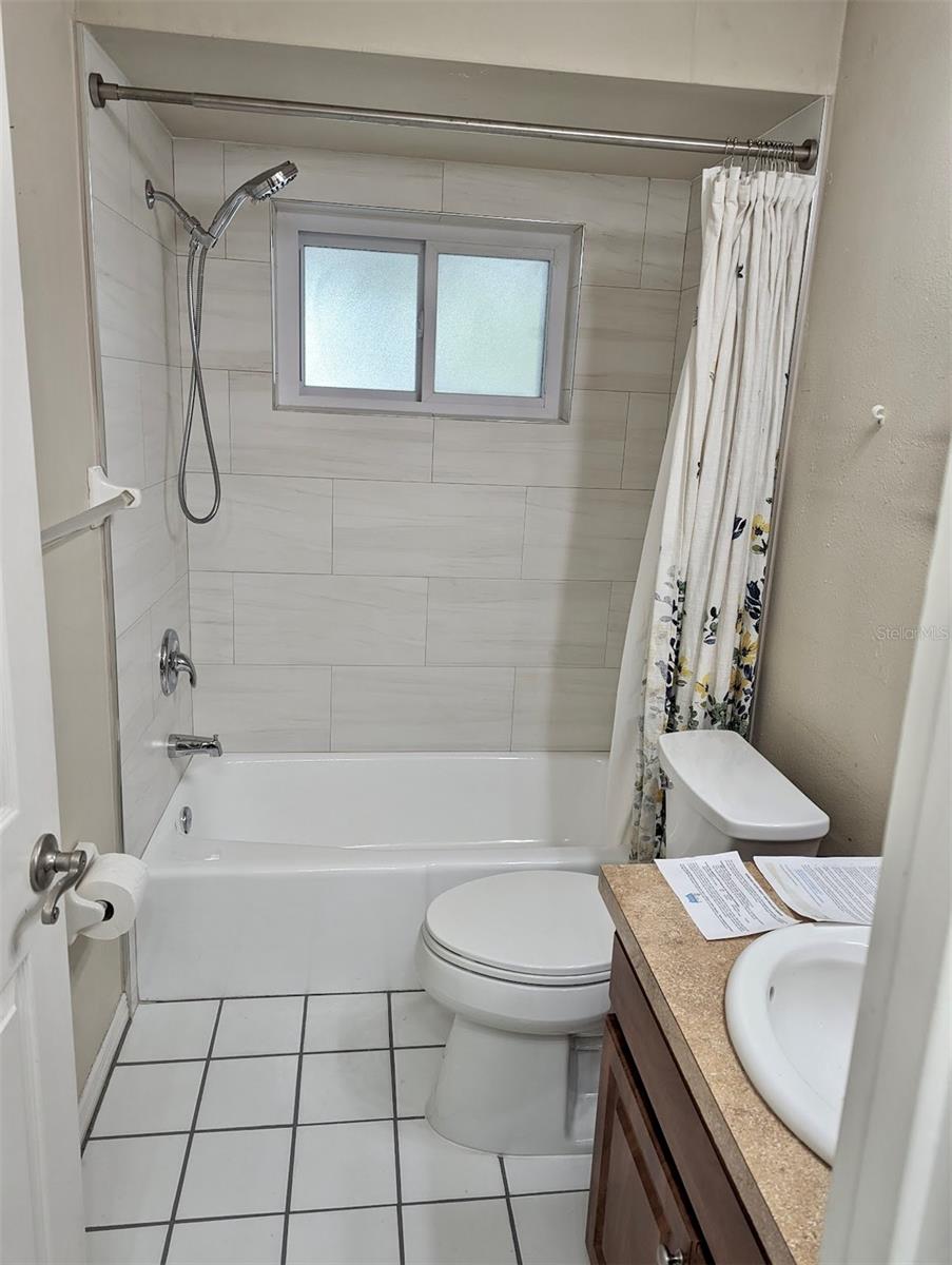 Image 18 of 25 For 4970 Reagen Way