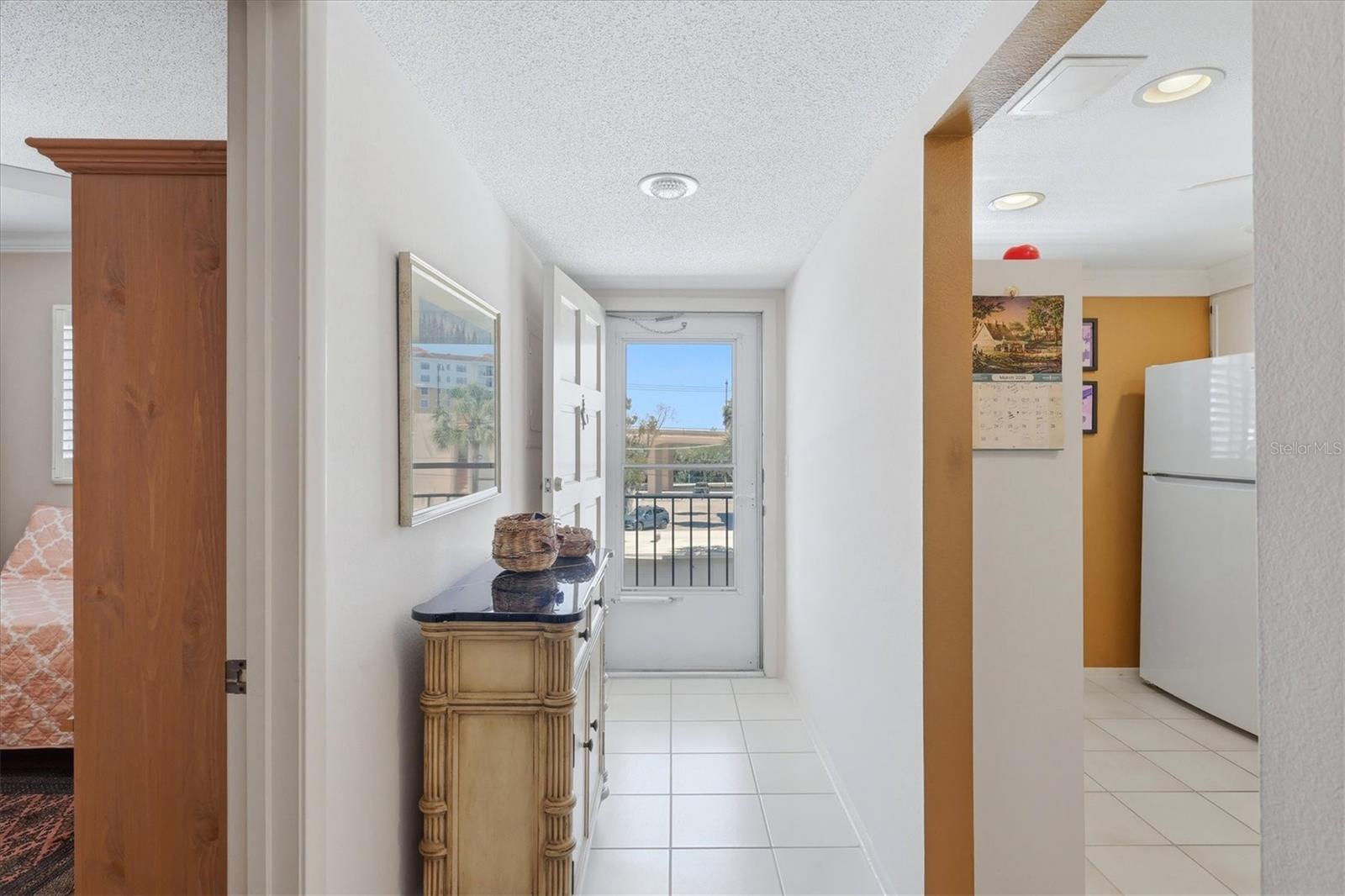 Image 14 of 100 For 220 Santa Maria Street 342