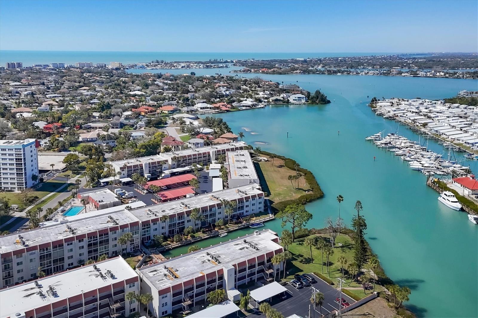 Image 39 of 100 For 220 Santa Maria Street 342